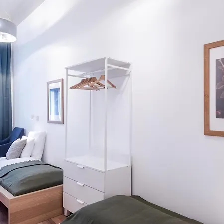 Apartamento Lovely In The Heart Of