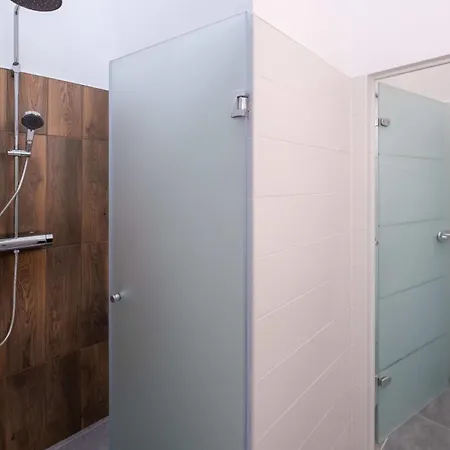 Lovely In The Heart Of Daire Budapeşte