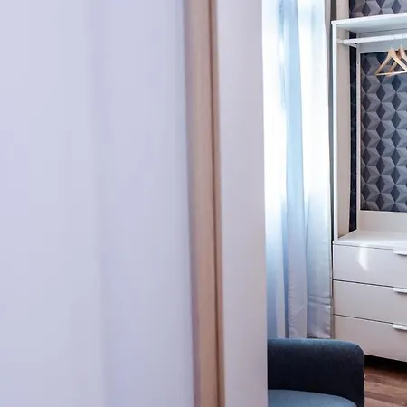 Lovely In The Heart Of * Budapeşte